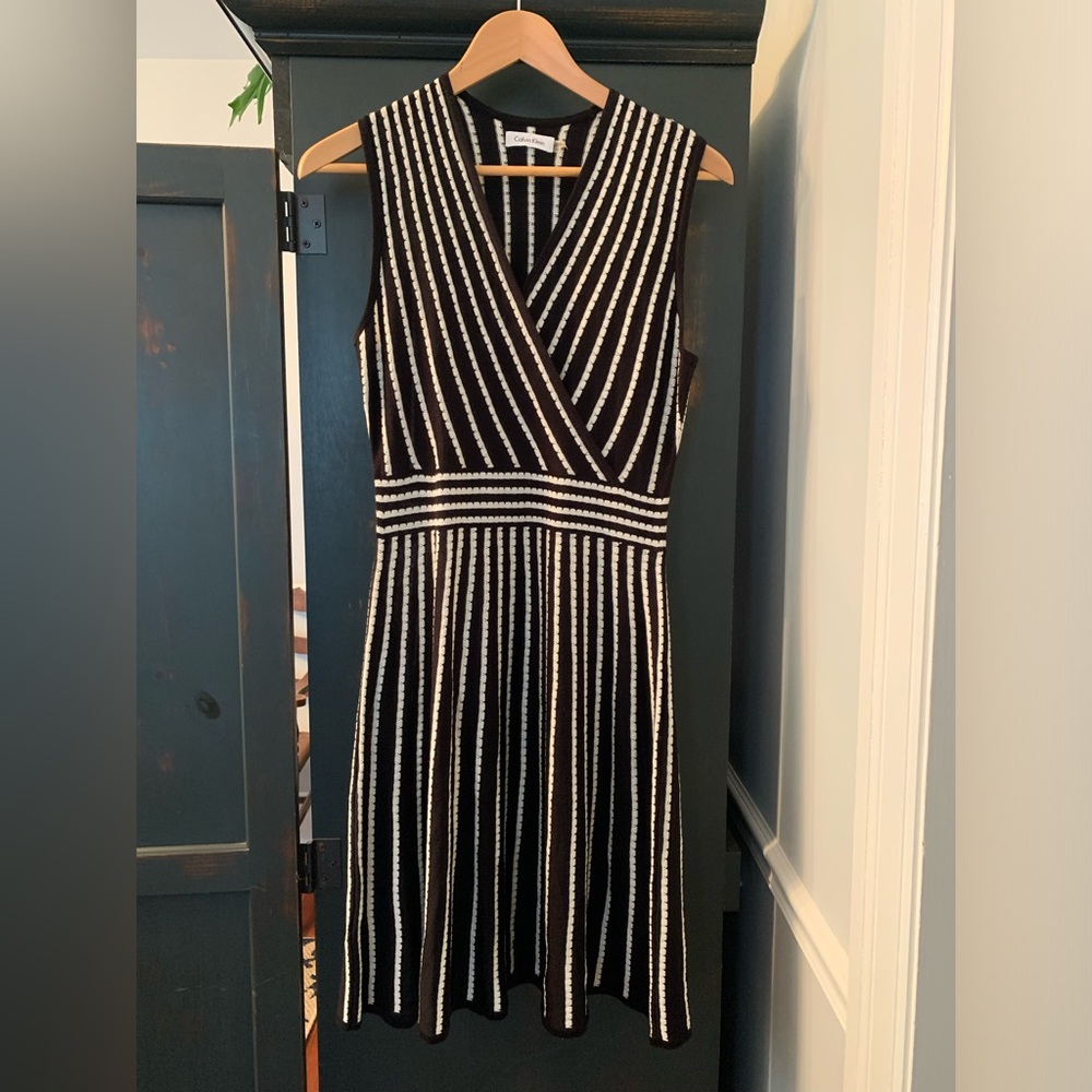 Calvin Klein Black and White Patterned Midi Dress